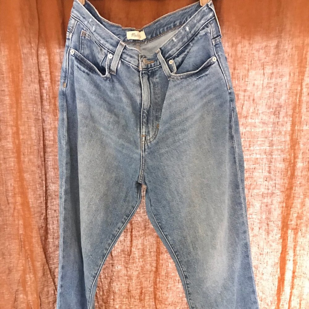 Madewell Momjean in Melva Wash - standard length